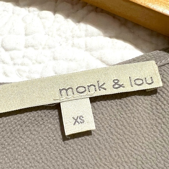MONK & LOU Grey Oversized Cropped Chiffon Blouse, Size X-Small - #253 - Picture 7 of 11